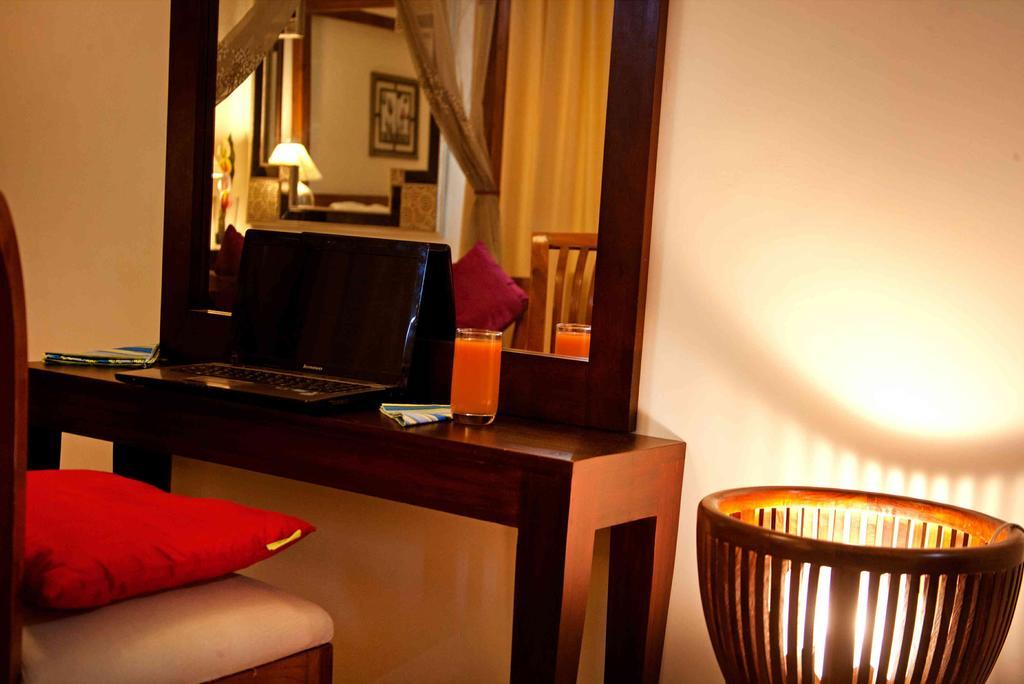 Hotel Highnest Singapperumalkovil Rum bild
