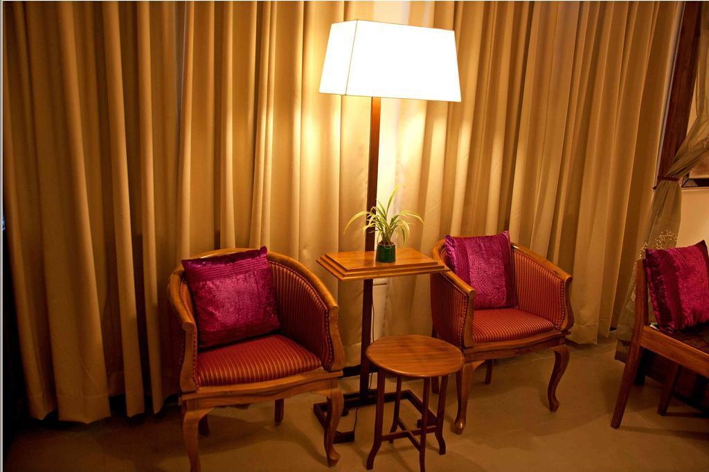 Hotel Highnest Singapperumalkovil Rum bild